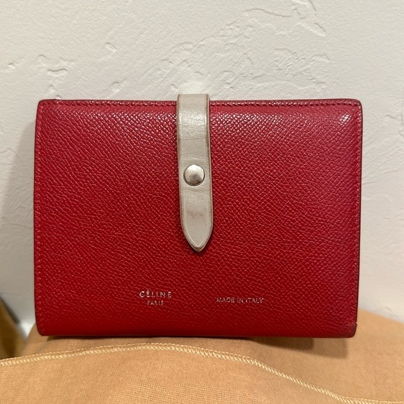Celine Bi-fold wallet in Pop Red - Picture 1 of 6